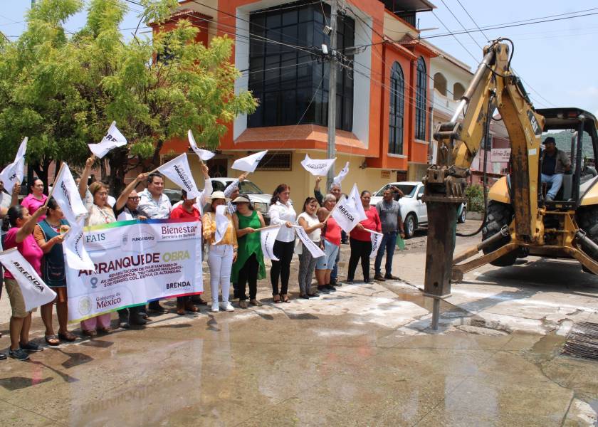 Rehabilitación del drenaje sanitario Av. Independencia, tramo M. Matamoros - 5 de Febrero