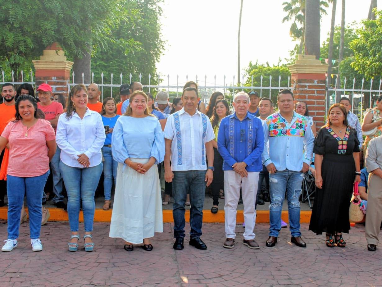 Conmemoración del 176 aniversario del estado de Guerrero, en Pungarabato
